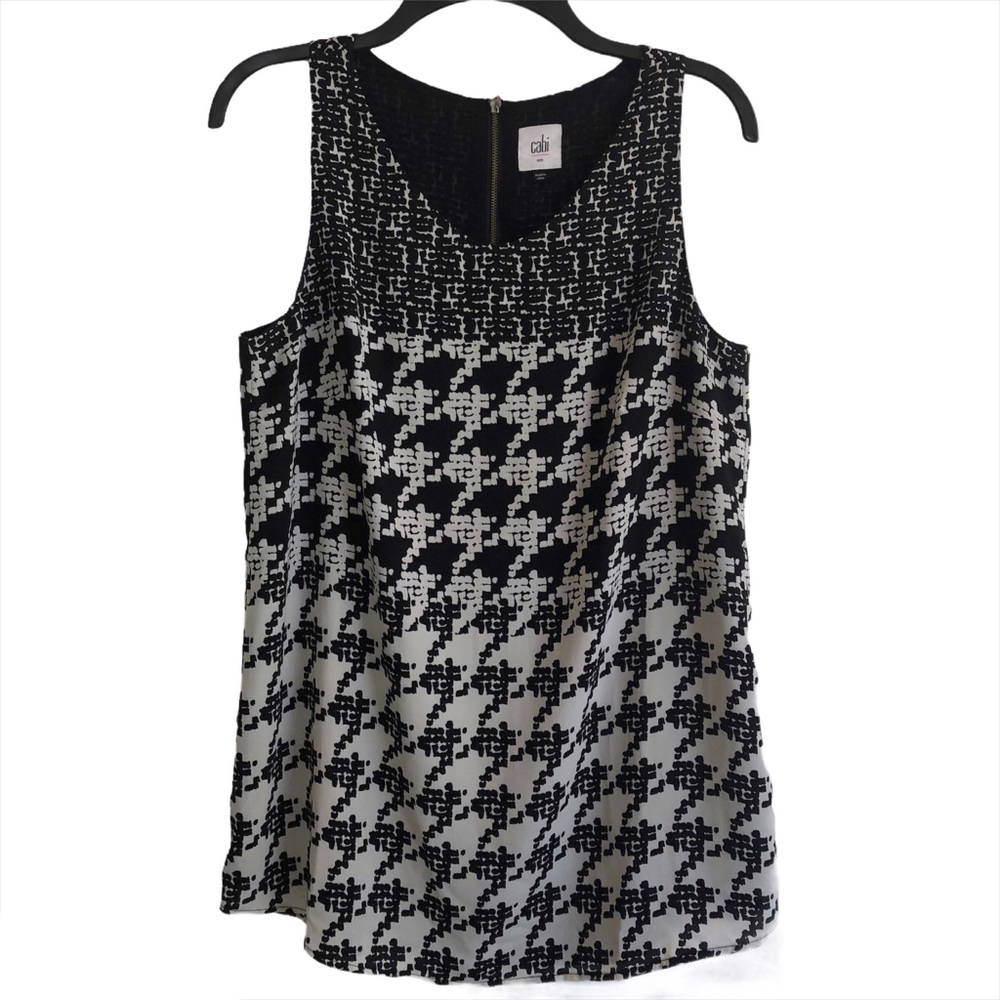 - CAbi black and White women’s top Sz S/CH